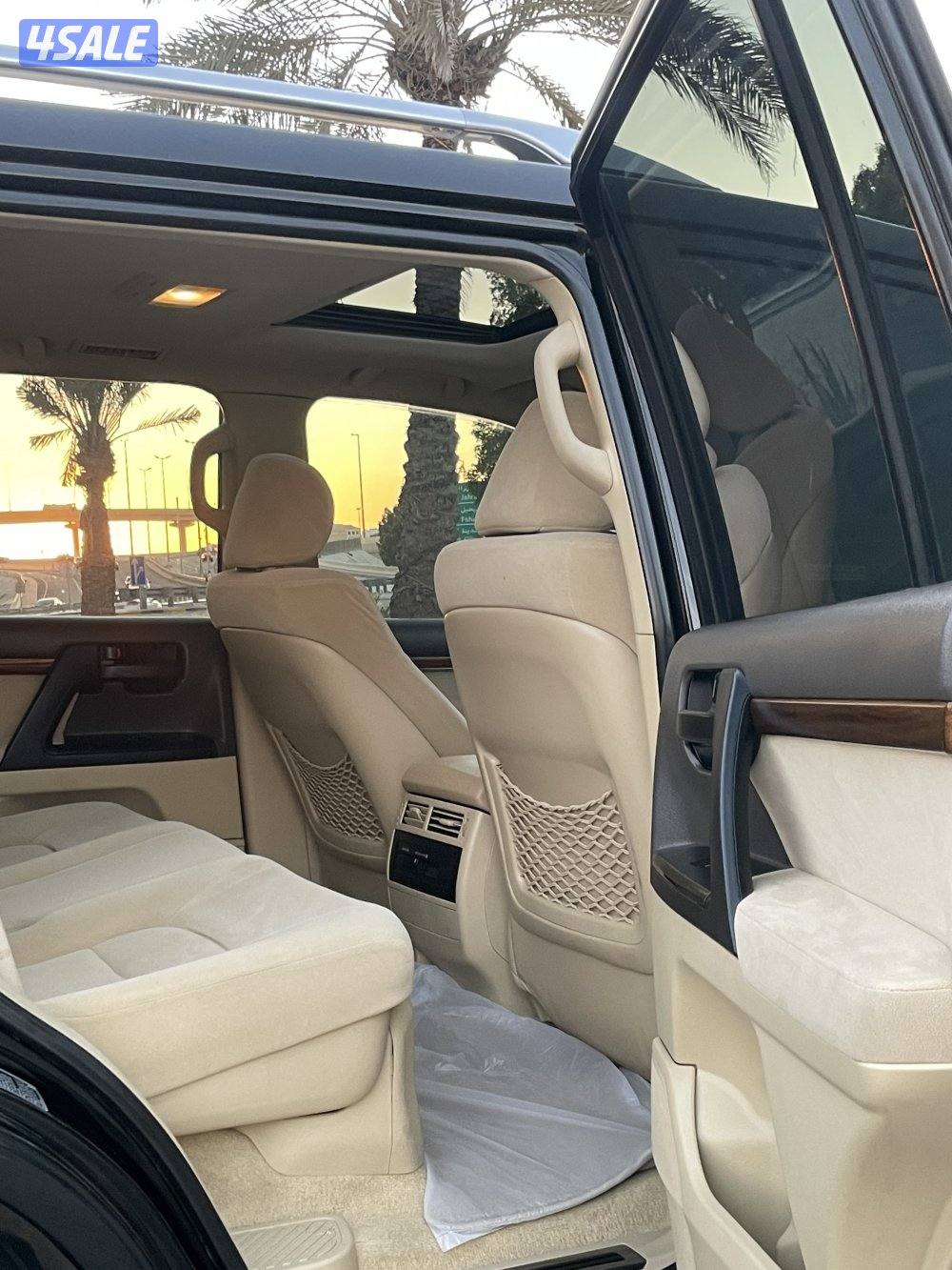 لانـدكـروزر الـسـايـر10