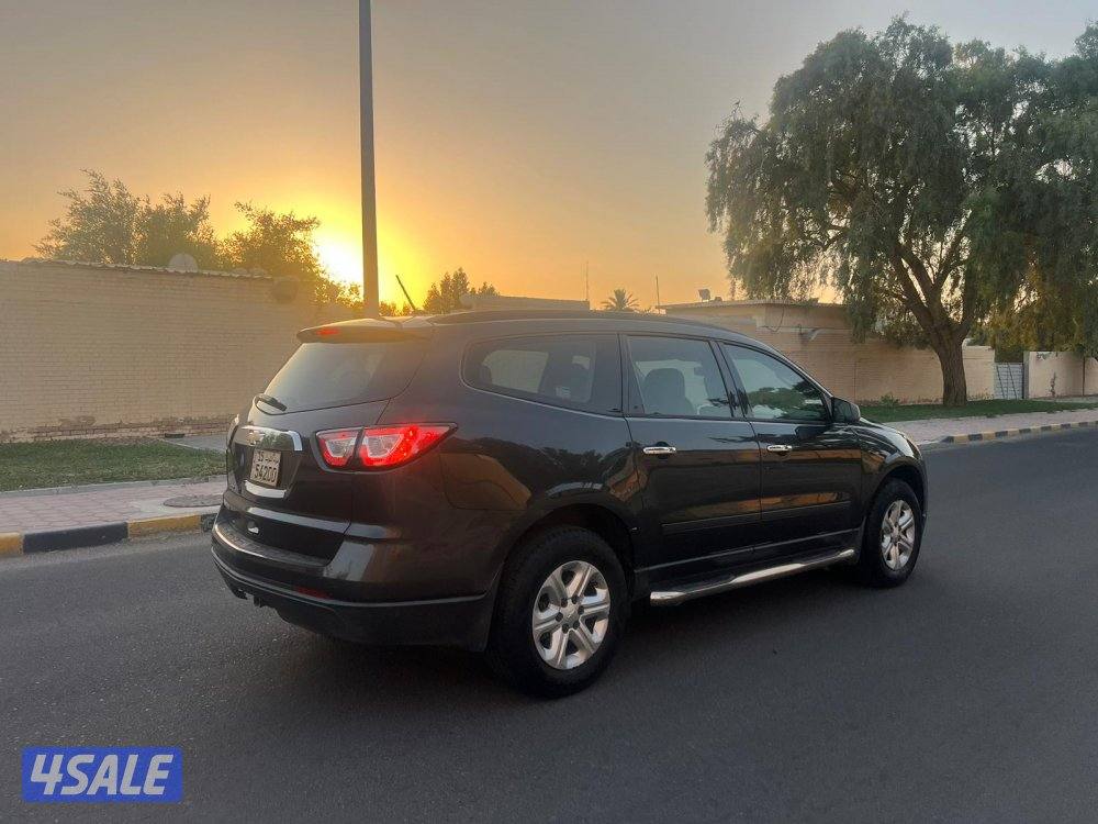 للبيع جيب شفروليه الغانم ترافس موديل 20171