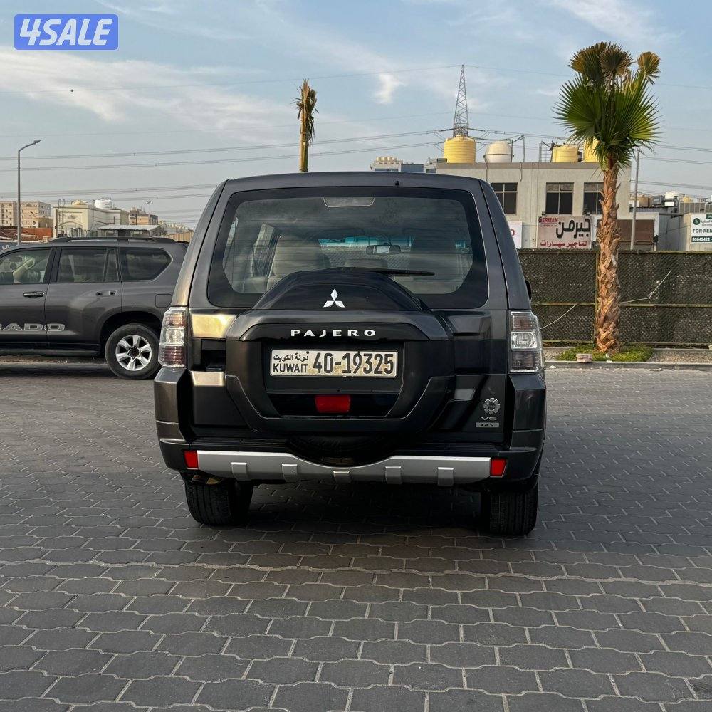 للبيع باجيرو موديل 20162