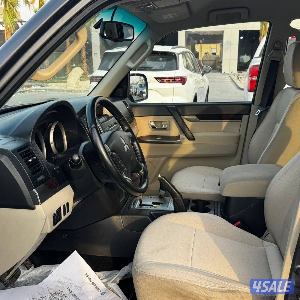 للبيع باجيرو موديل 20165