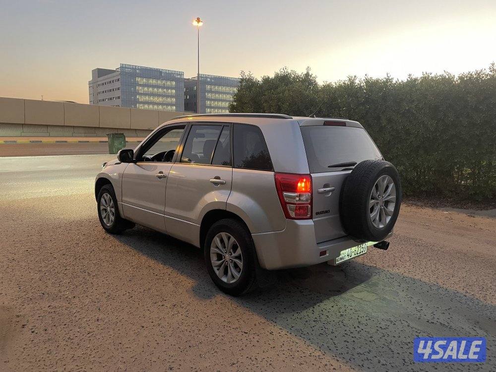 للبيع فيتارا قير عادي1