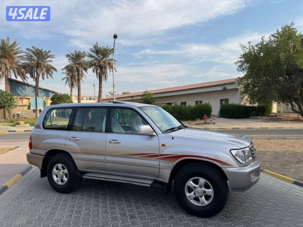 للبيع تويوتا لاند كروزر جير عادي 2003 شاصي جيد2