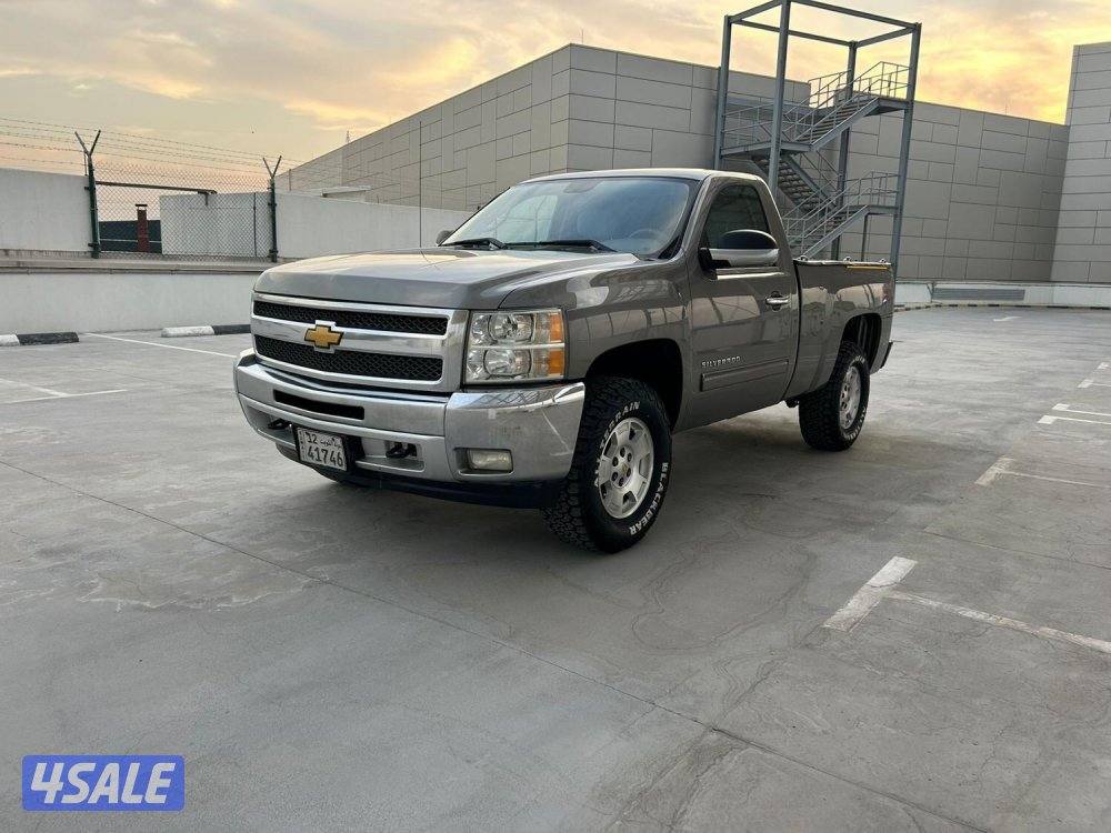 للبيع سلفرادو 2013 LT بحالة بالوكاله0