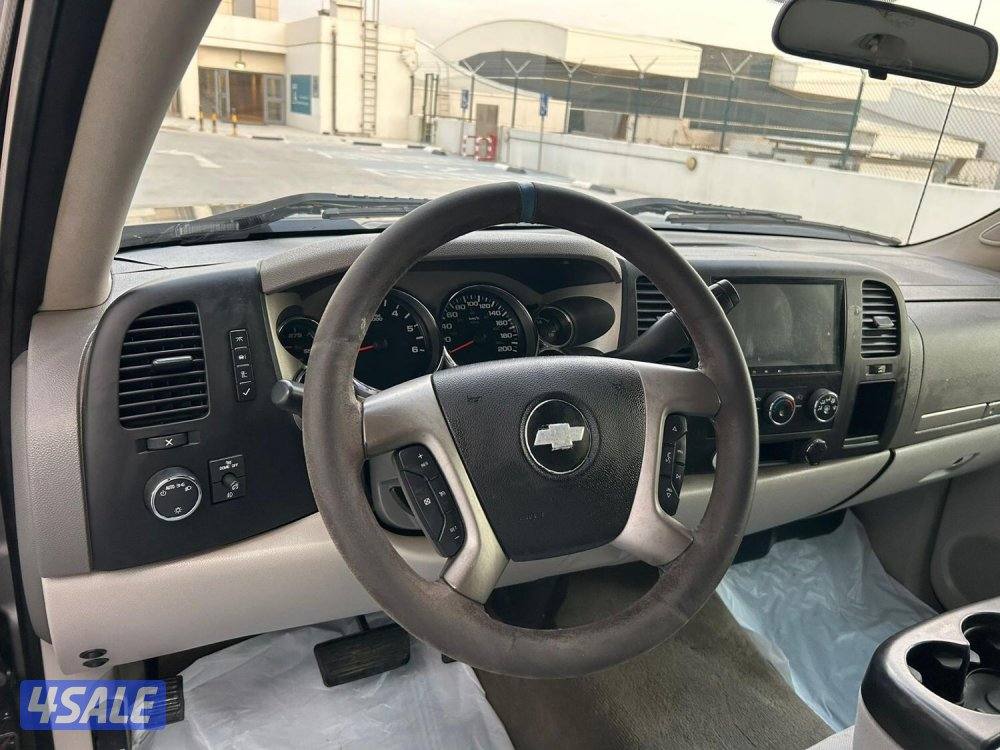 للبيع سلفرادو 2013 LT بحالة بالوكاله8