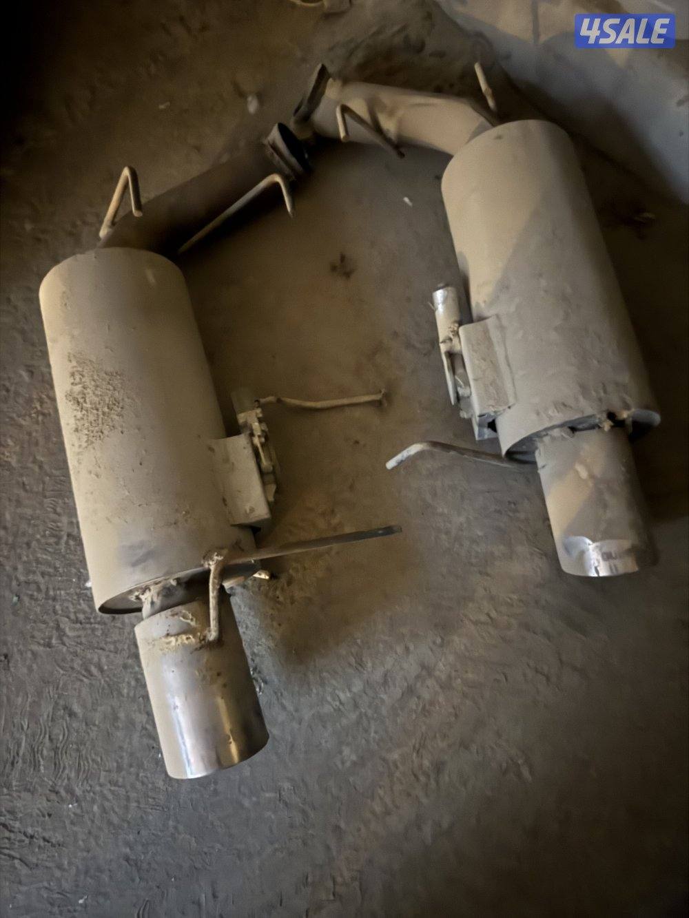 للبيع اغراض موستنق0