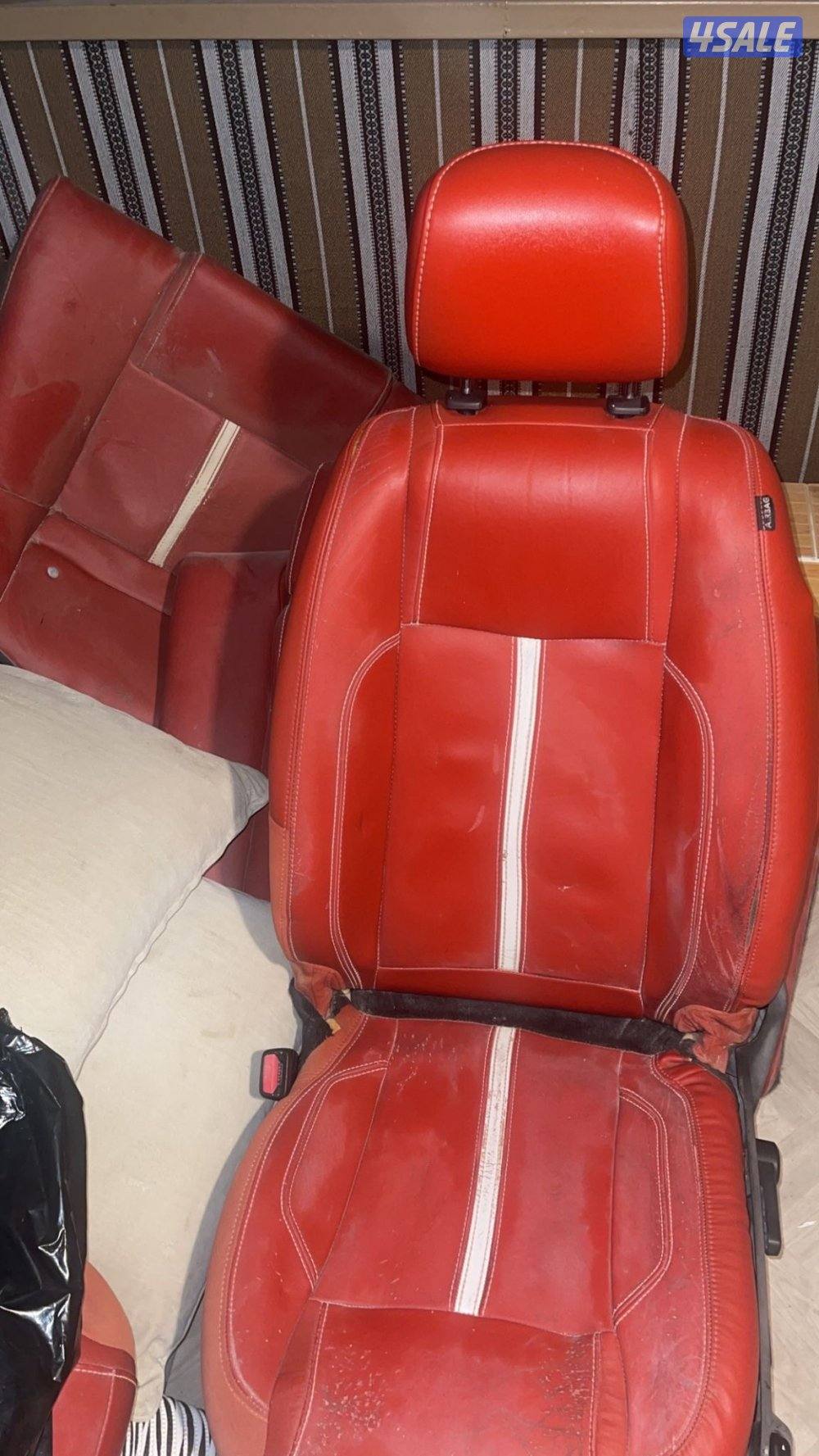 للبيع اغراض موستنق3