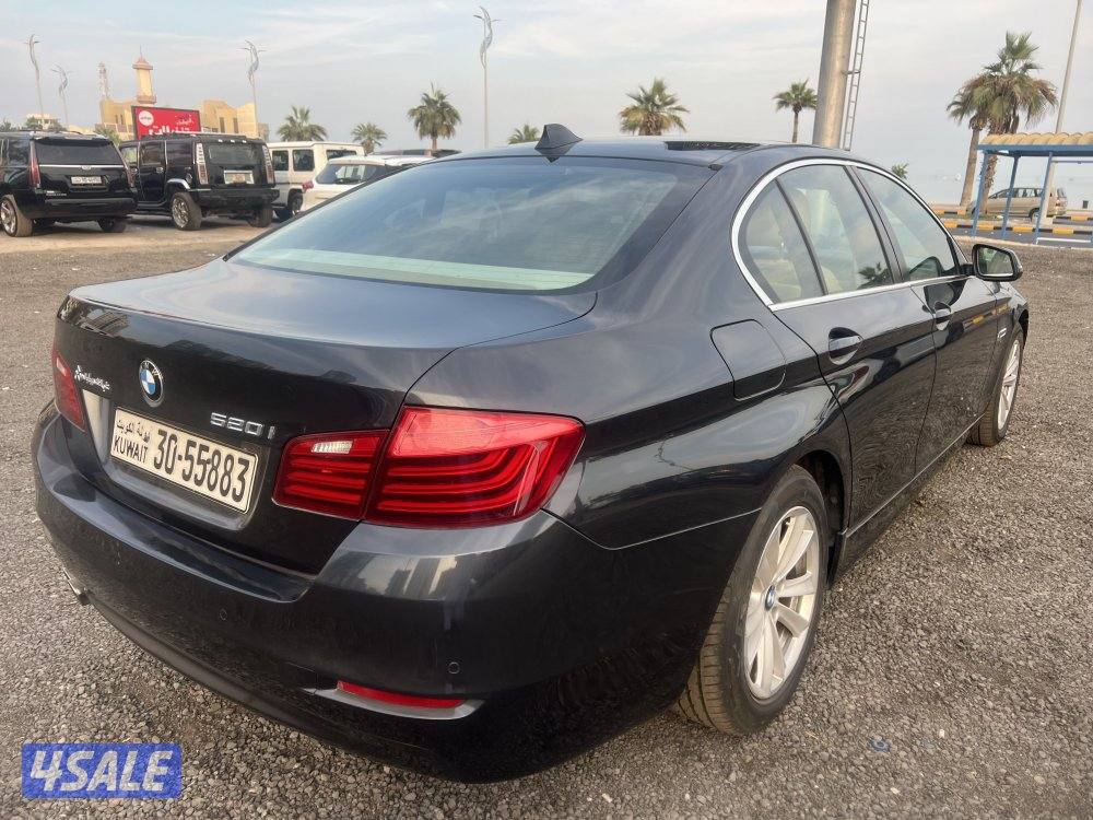 بي ام دبليو 520 اسود 2015 ماشي 200 الف بحاله ممتازه فحص بالكامل6