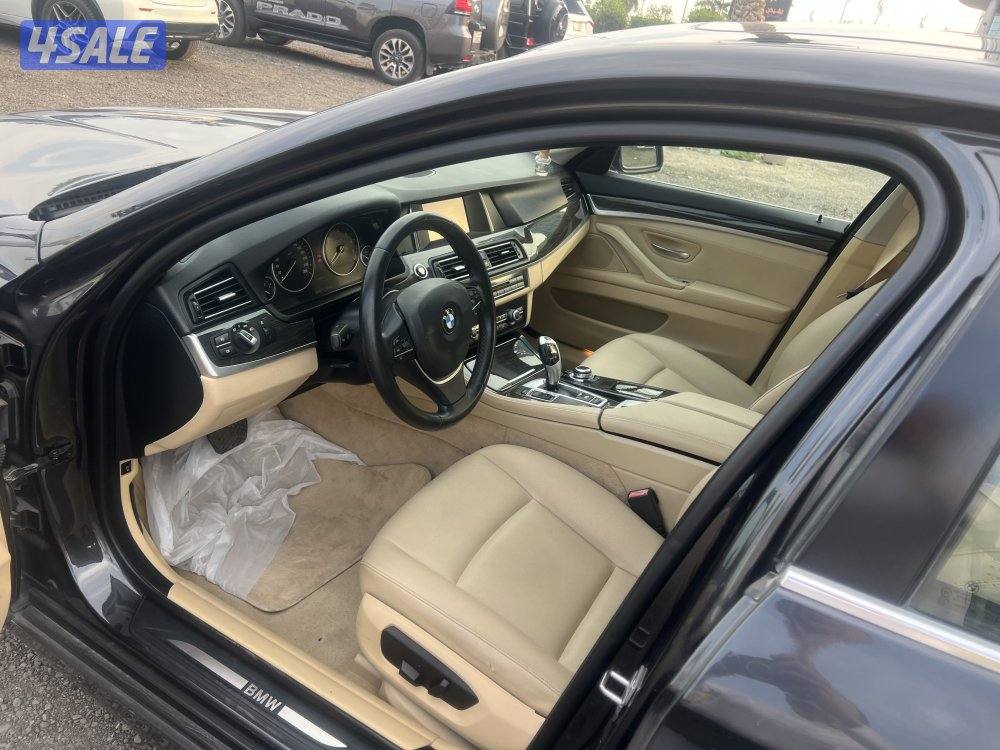 بي ام دبليو 520 اسود 2015 ماشي 200 الف بحاله ممتازه فحص بالكامل11