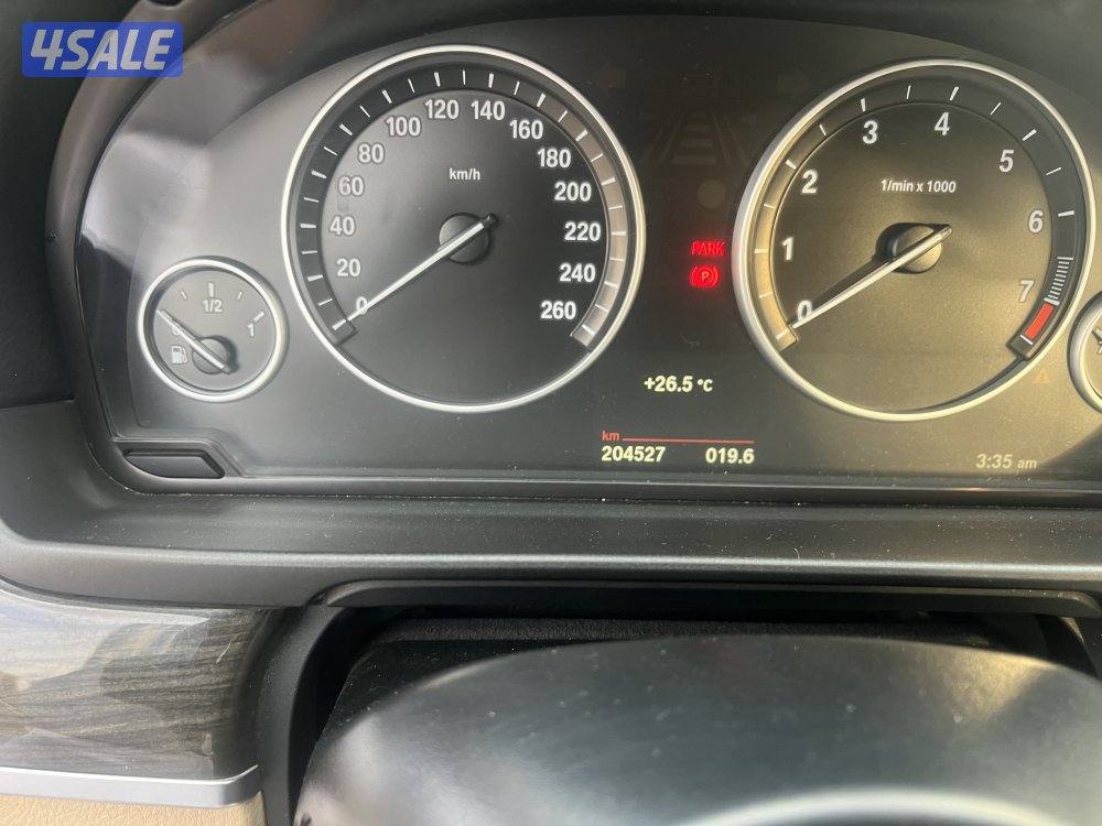 بي ام دبليو 520 اسود 2015 ماشي 200 الف بحاله ممتازه فحص بالكامل13