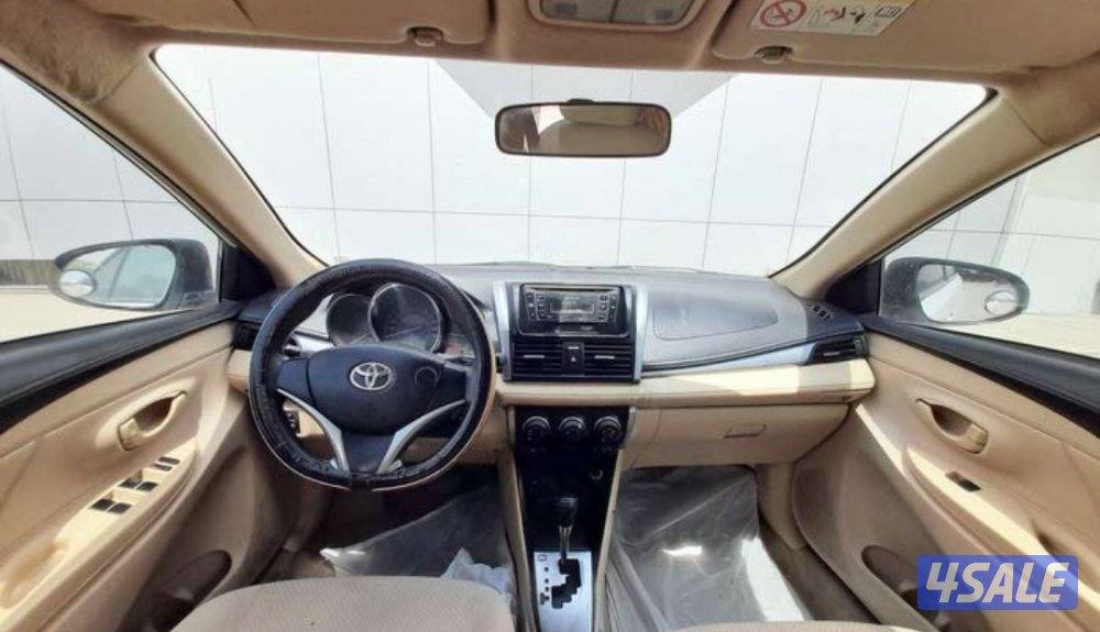 للبيع تويوتا يارس 20173