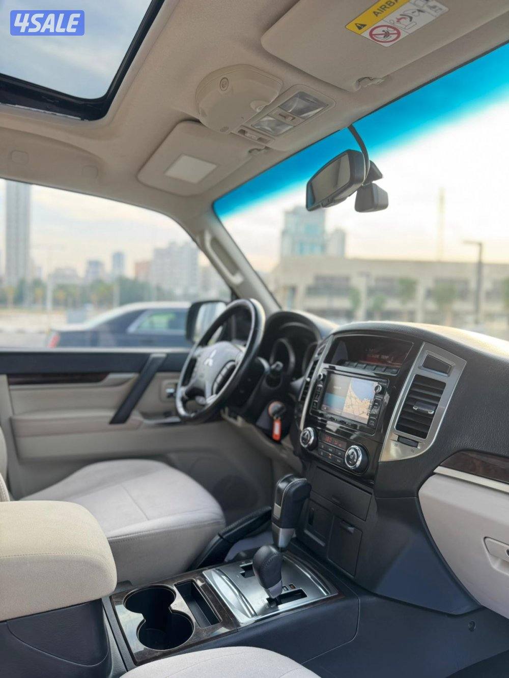 باجيرو موديل 2022 
عداد 100 الف 
ماكينه 3.5 
كامل المواصفات6