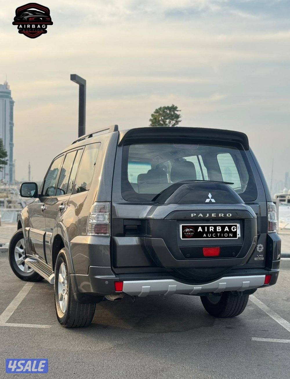 باجيرو موديل 2022 
عداد 100 الف 
ماكينه 3.5 
كامل المواصفات10