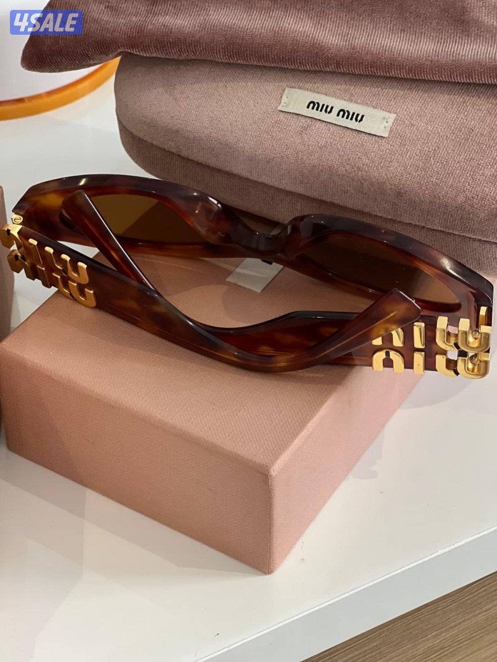 نظارة ماركة ميو ميو4