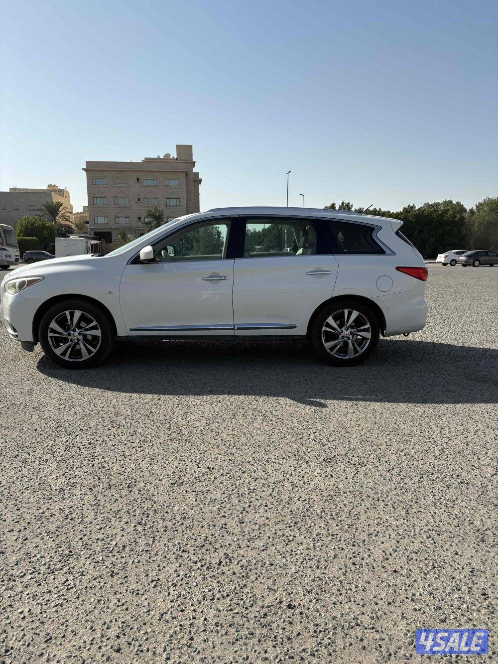 للبيع انفنتي كاملة المواصفات8