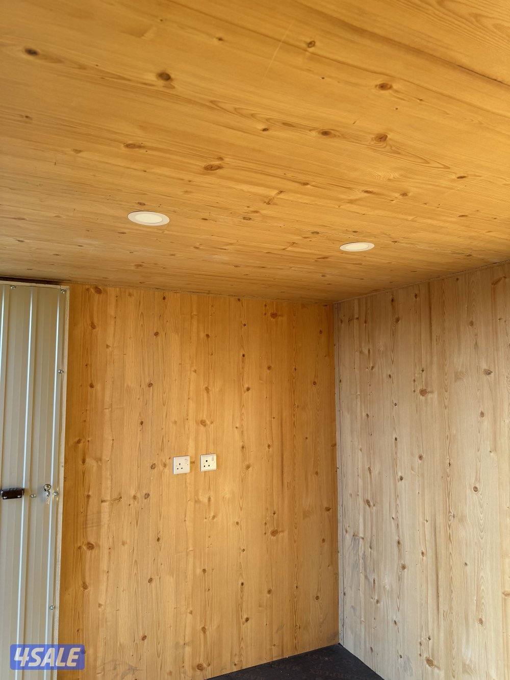 للطلب التواصل واتسب7