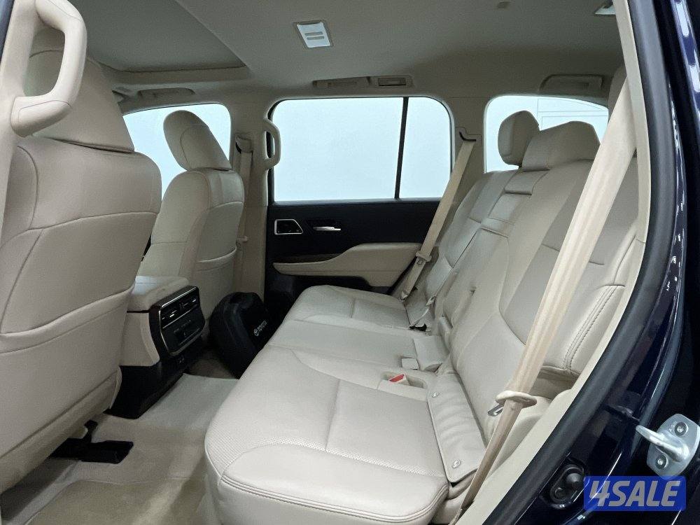 TOYOTA LAND CRUISER 22L3T-GXRAL-S_U3