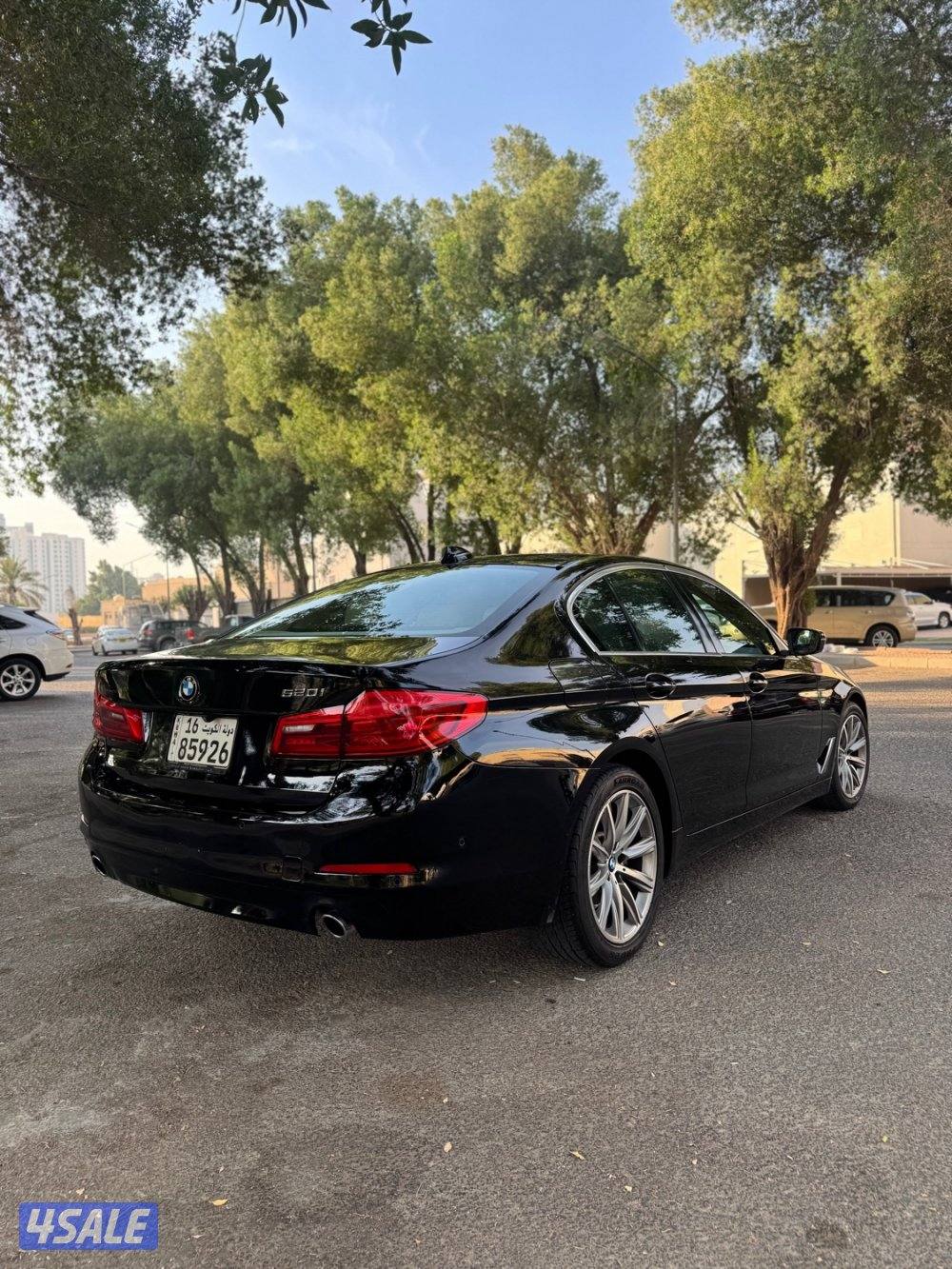 للبيع BMW 520i مديل 2019 ماشي 140 الف4