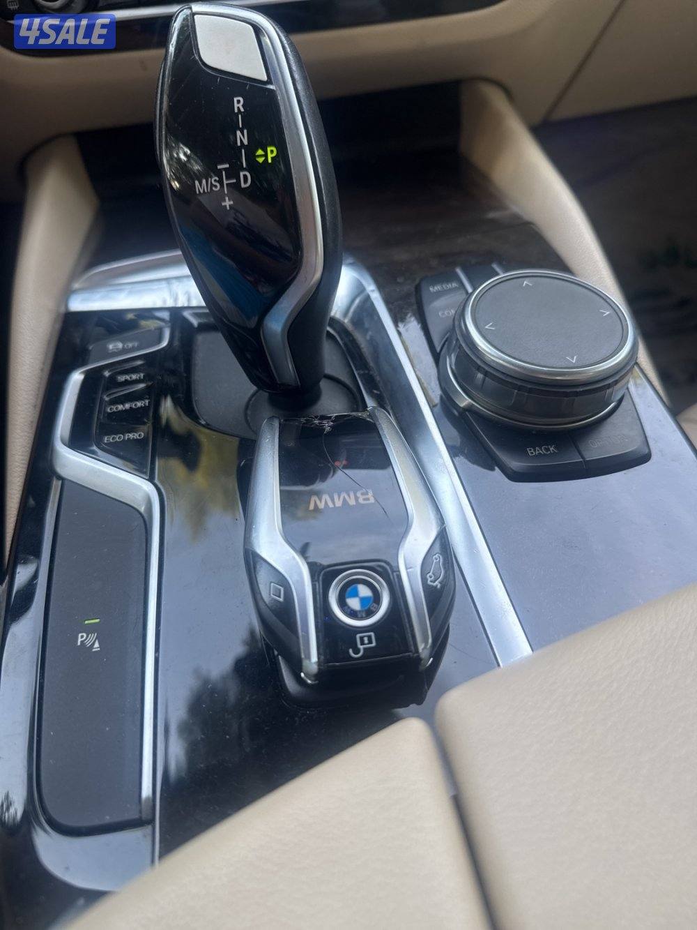 للبيع BMW 520i مديل 2019 ماشي 140 الف7