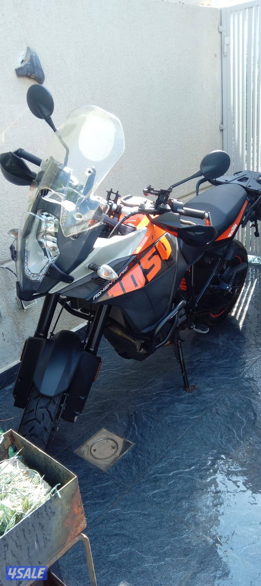 للبيع سيكل ادفينجر كي تي ام  1050 موديل 2017 بحالة الوكالة0