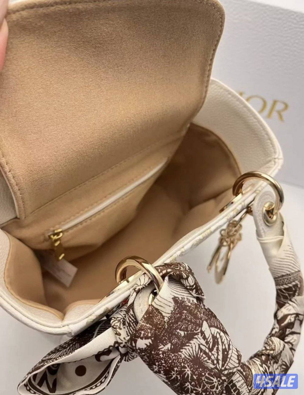 شنط وأبواك أصليه1