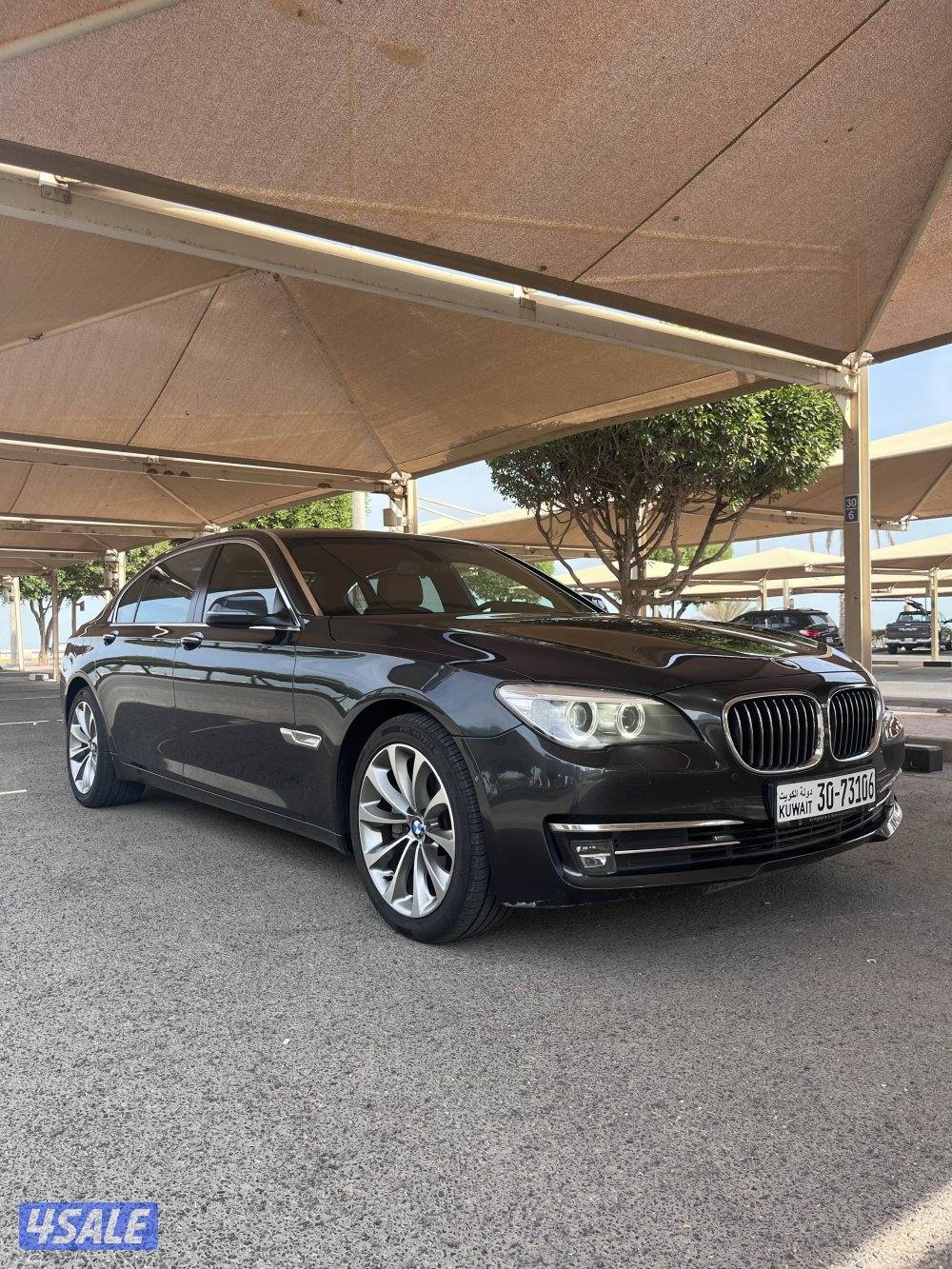 للبيع bmw730 صبغ الوكاله 2015 عداد 54 الف0
