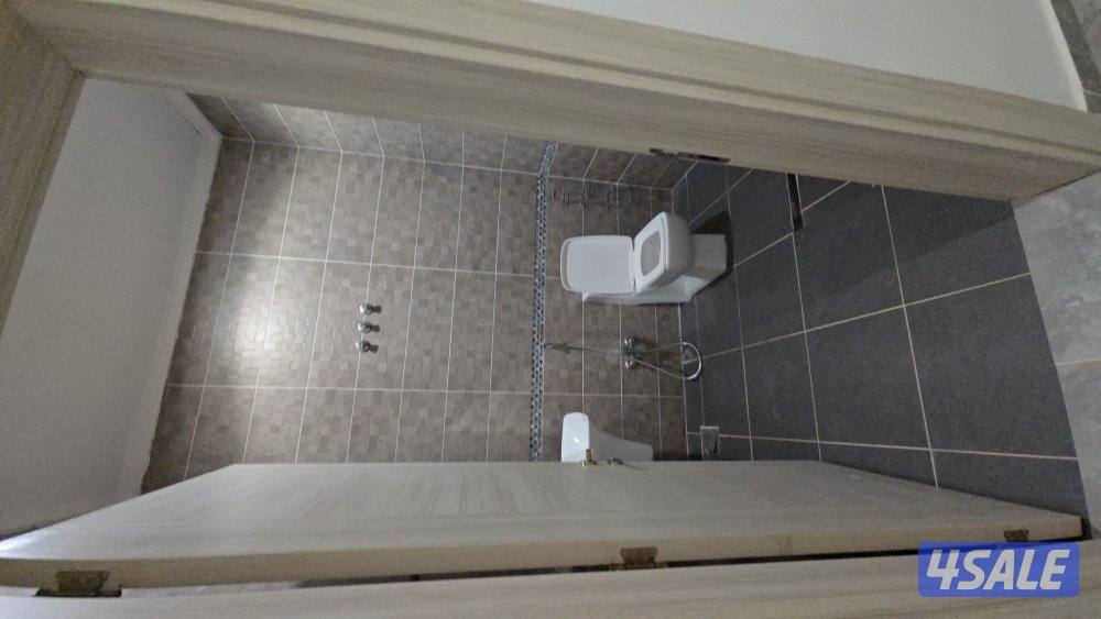 شقه فاخره تشطيب نظيييف ٣ غرف وصاله و غرفه للخدامه2