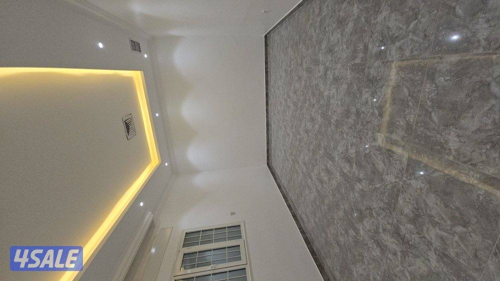 شقه فاخره تشطيب نظيييف ٣ غرف وصاله و غرفه للخدامه3