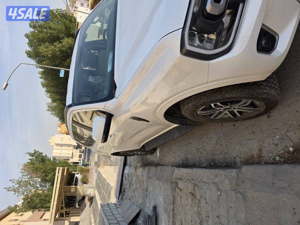 بيع سيارة فورد ايفريست جيب ٤اسلندر تيربو ماشيه ٣٦ الف موديل ٢٠٢٤2