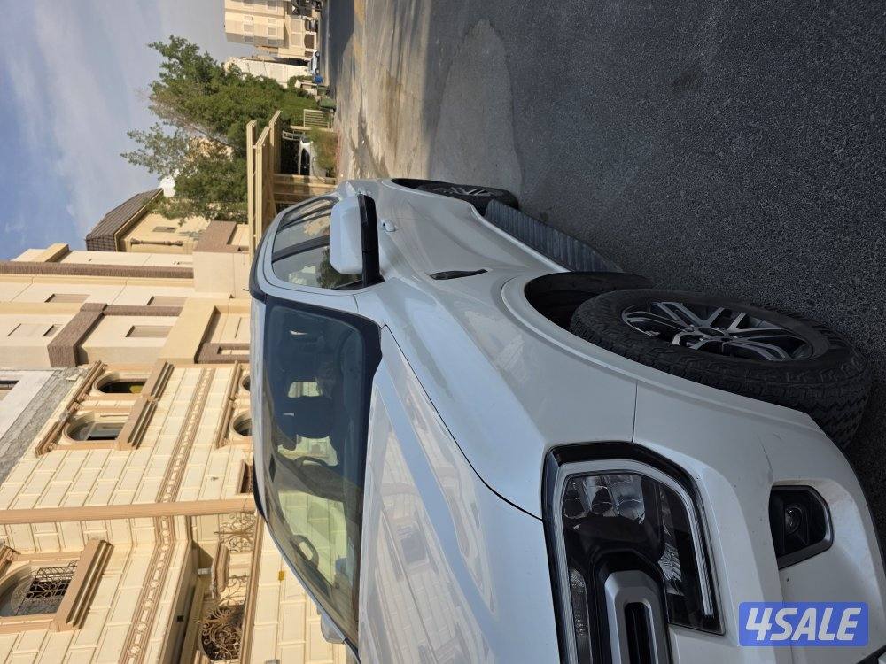 بيع سيارة فورد ايفريست جيب ٤اسلندر تيربو ماشيه ٣٦ الف موديل ٢٠٢٤3