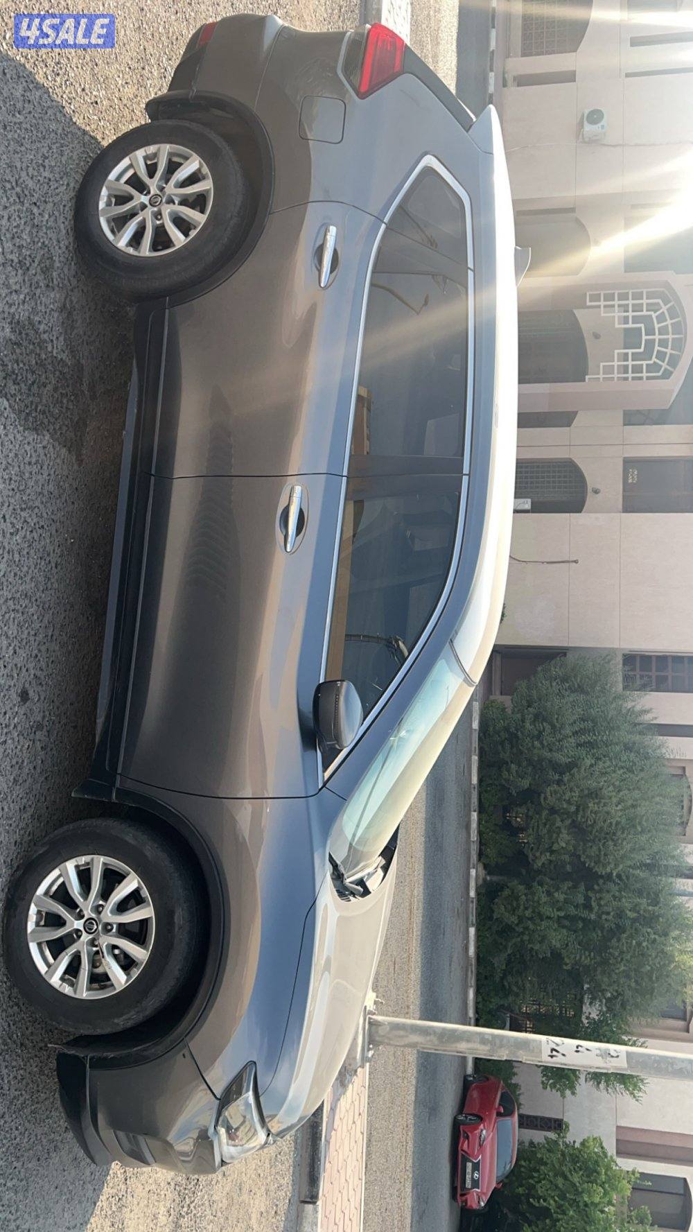 للبيع نيسان اكس تريل مديل 20202