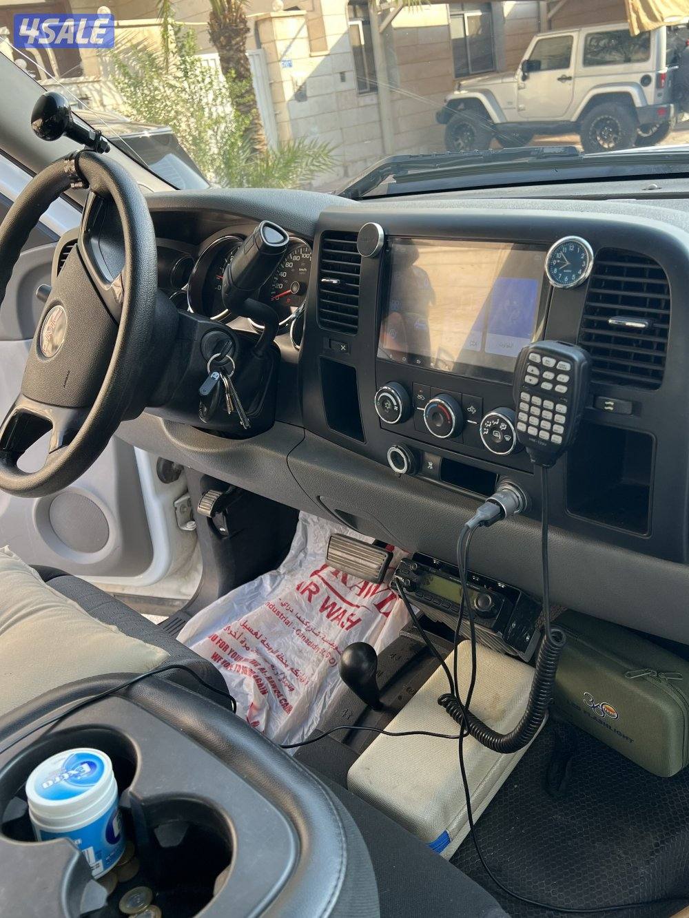 للبيع وانيت سيرا 2500HD1