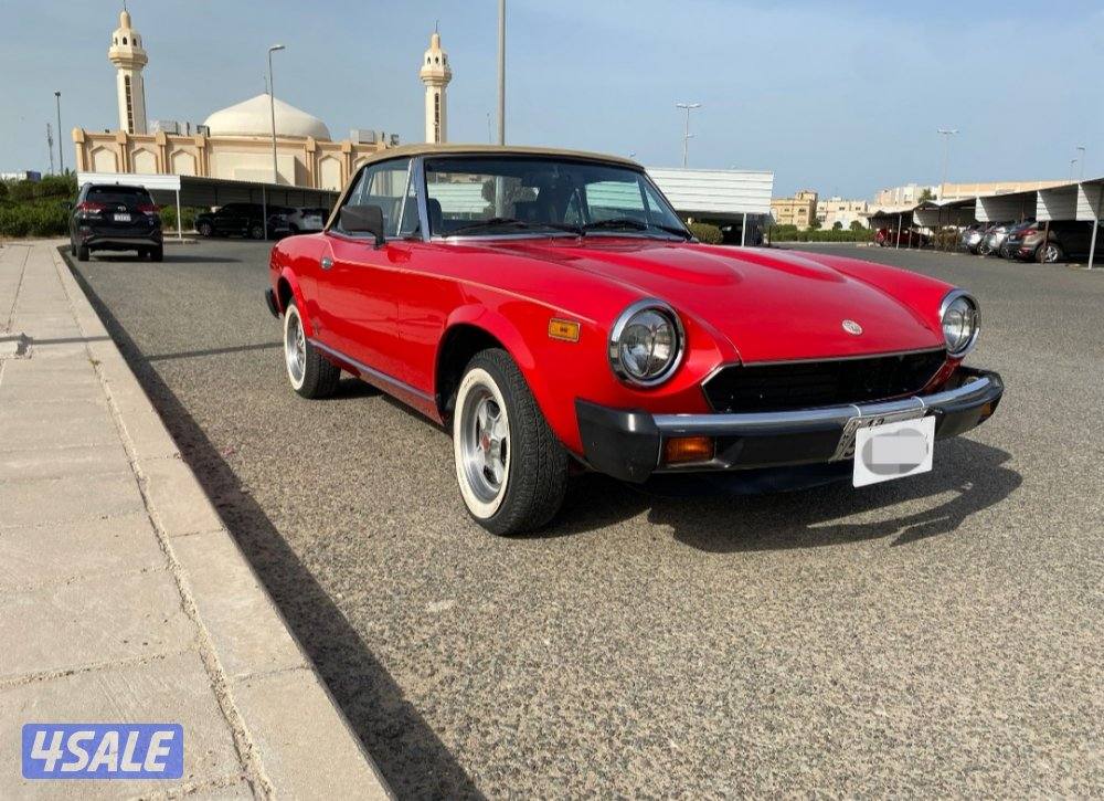 للبيع سيارة فيات سبايدر 1244