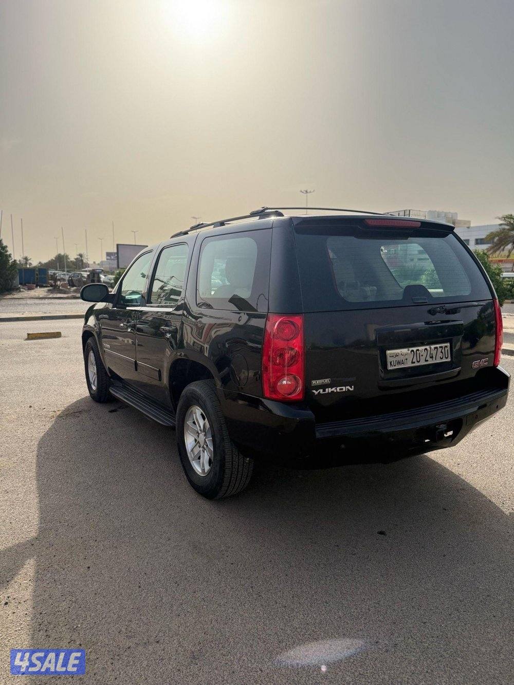 يوكن 2012 للبيع المالك الاول0