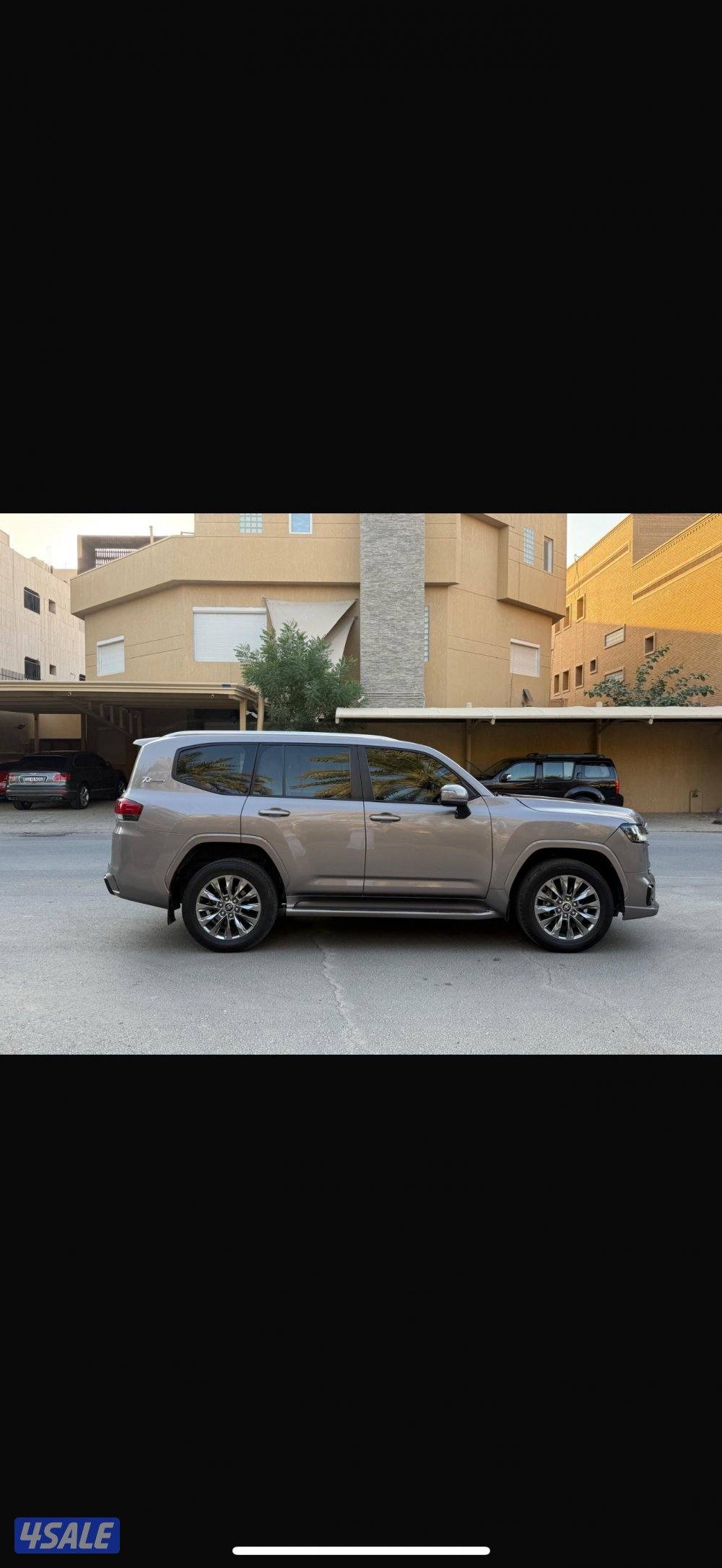 لاندكروزر 2022 Gxr Aero S صبغ الوكالة ماشي ٦٣6