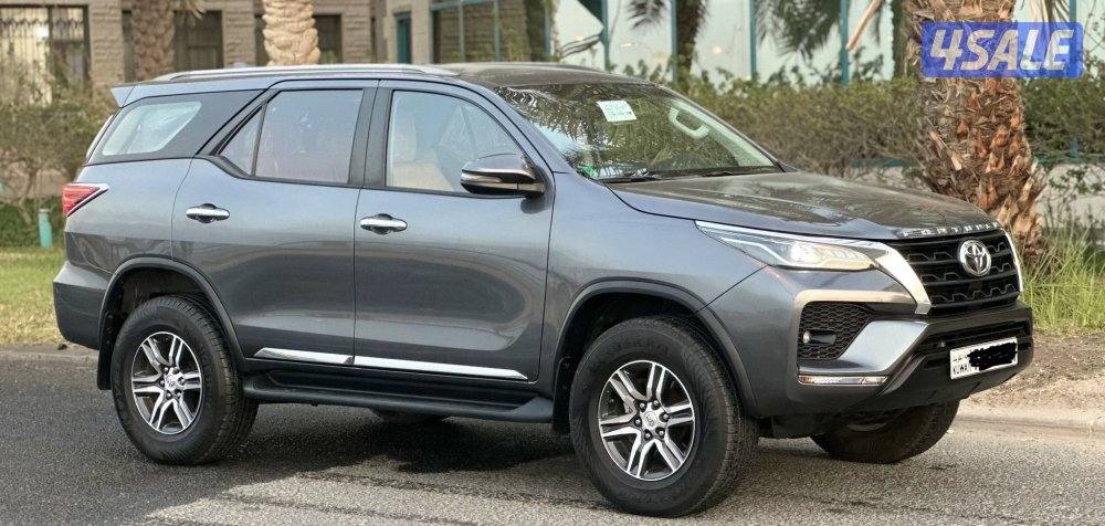 للبيع فورتنر 2023 6 سلندر8