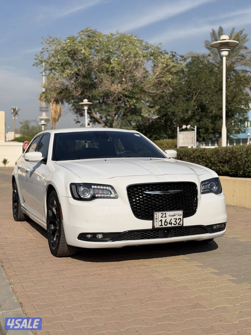 للبيع كرايزلر s صبغ الوكاله8