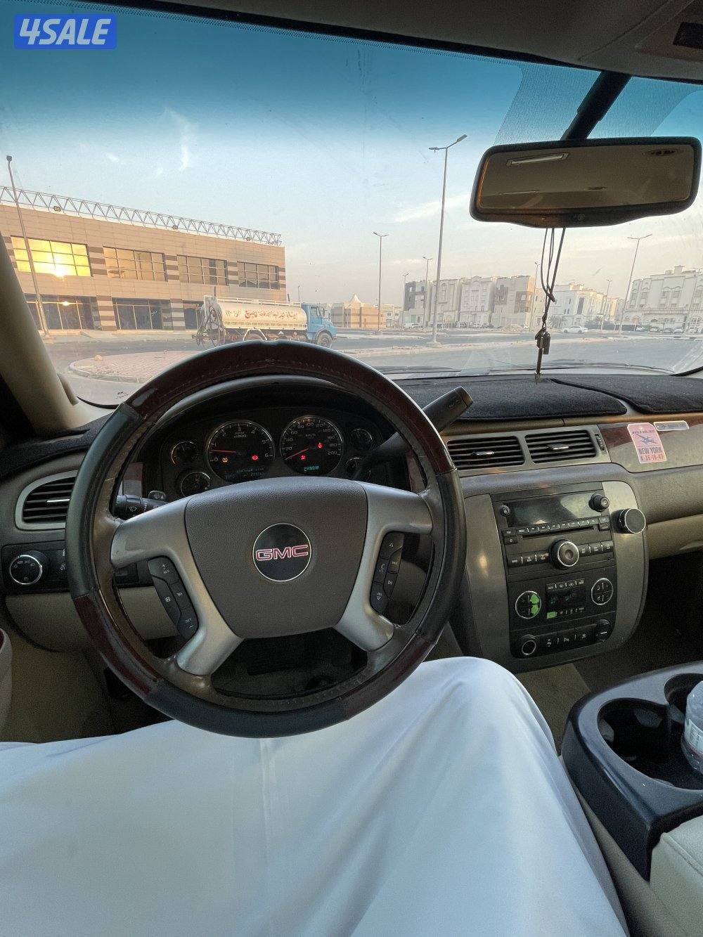 للبيع يوكن 2010 شرط الفحص قير مكينة شاصي ماشي 240 مو صامل لاتدق2