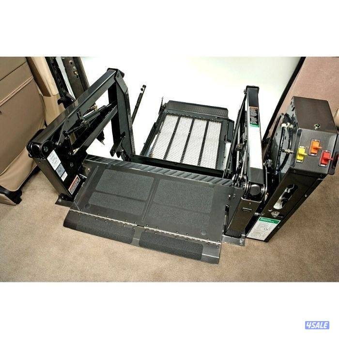 Wheel Chair lift for Vans by Braun Millennium less used1