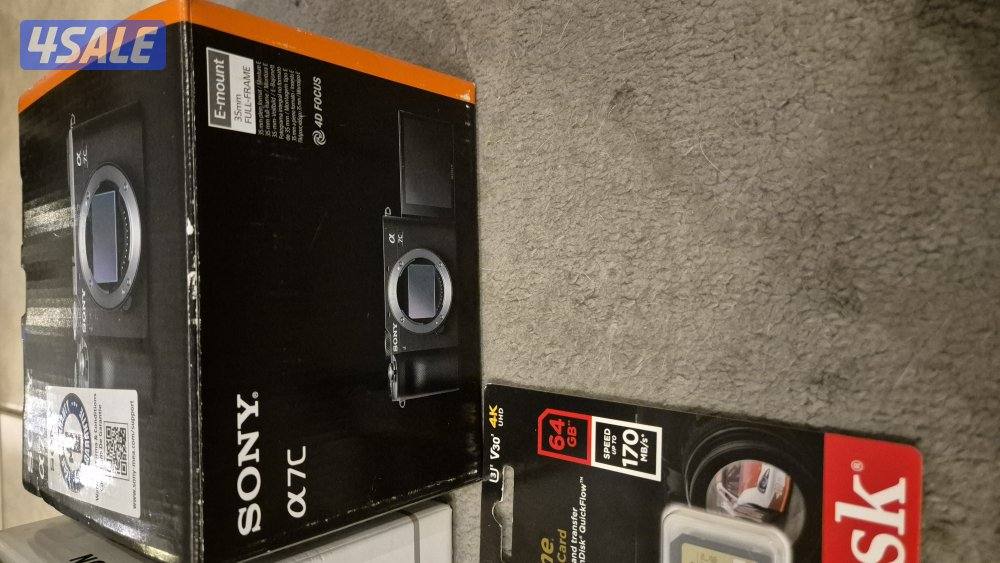 Sony alpha 7c compact Full-Frame Mirrorless Camera + Tamron 24mm F/2.82