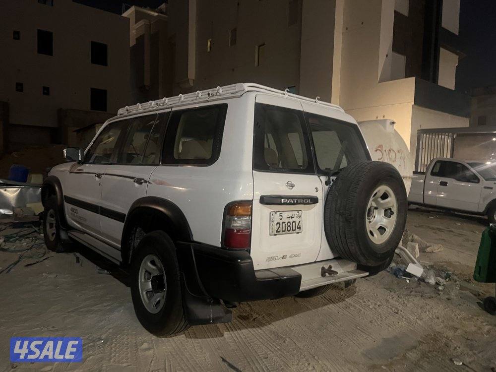 نيسان سفاري ١٩٩٨6