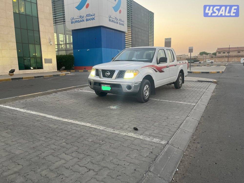 نيسان نافارا0