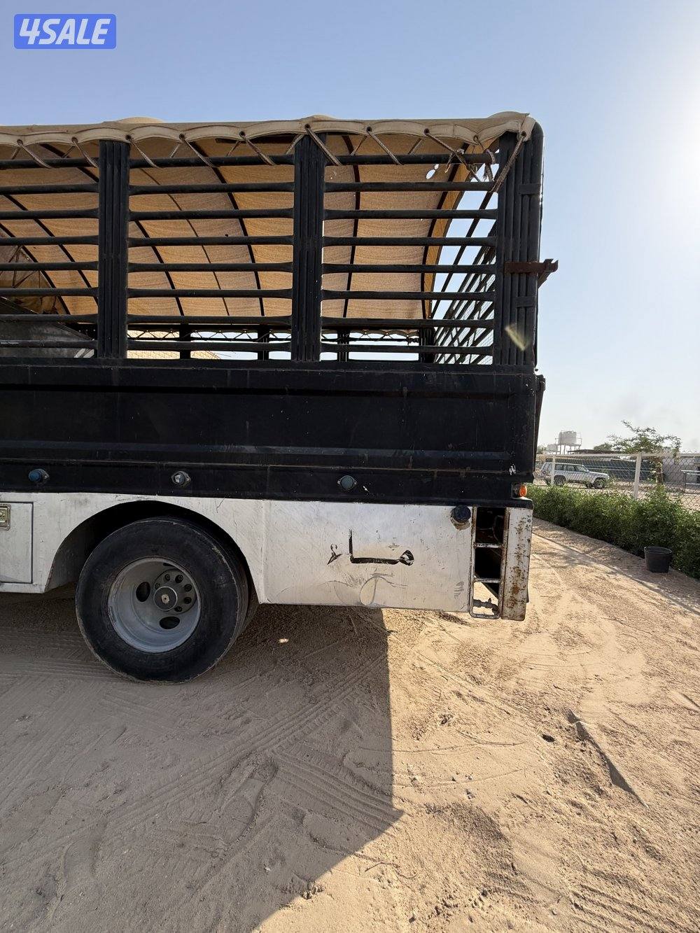 3500 نصف شاحنه 6 welمكينه 454 عداد 97,000 فقط وكالة الكويت صبغ الوكاله6