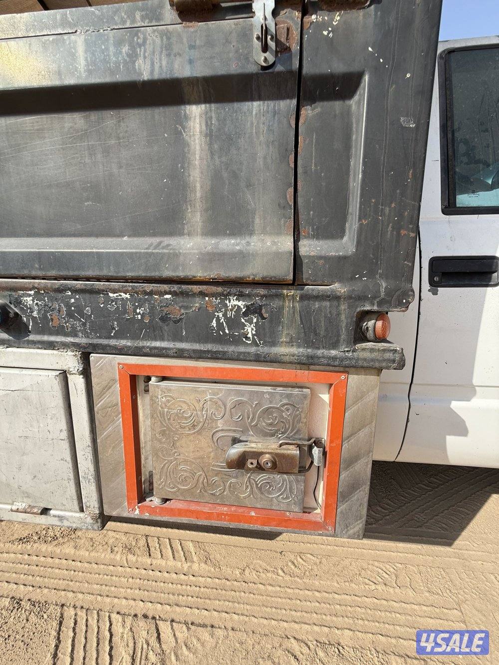 3500 نصف شاحنه 6 welمكينه 454 عداد 97,000 فقط وكالة الكويت صبغ الوكاله9