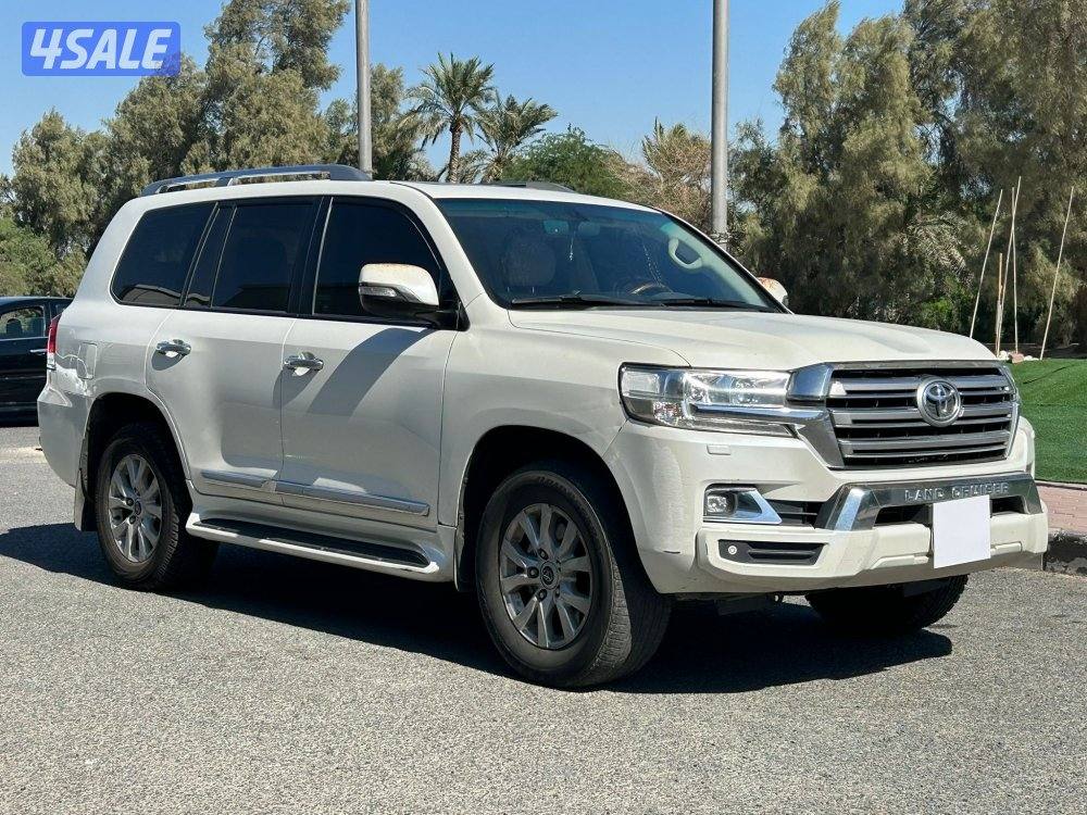 لاند GXR موديل 2016 ماشي 227 الف ٦ سلندر1