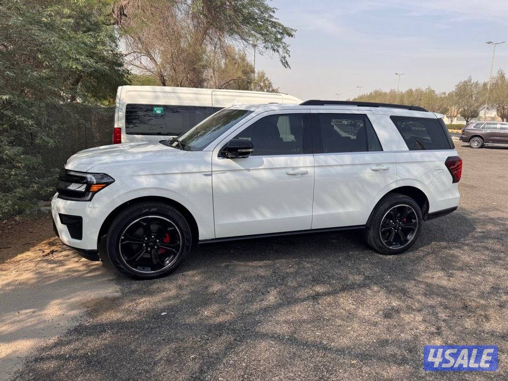FORD EXPEDITION LIMITED STEALTH للبيع فورد اكسبديشن ٢٠٢٤0