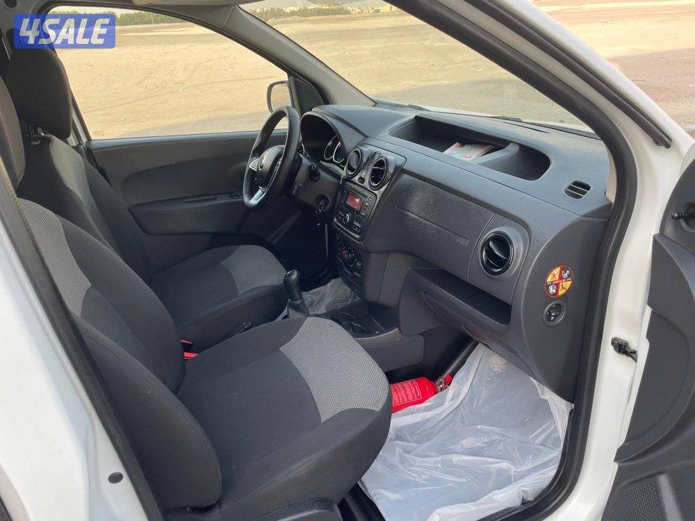 ريـنـو دوكر 20227