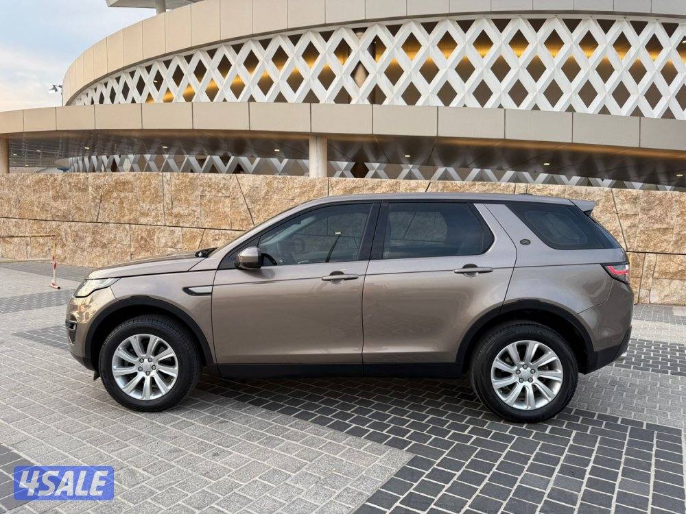 لاندروفر //  دسكفري سبورة   //  2016  //12