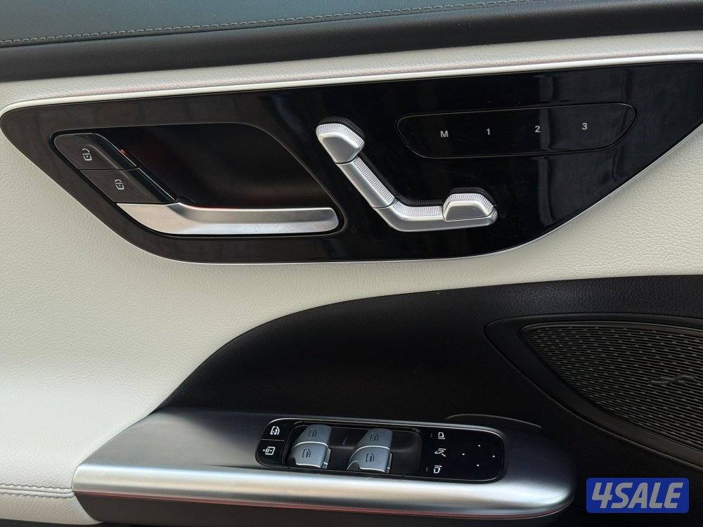 مرسيدسC200 كتAMG موديل2023 عداد51الف وارد الملا سيرفس منتظم10