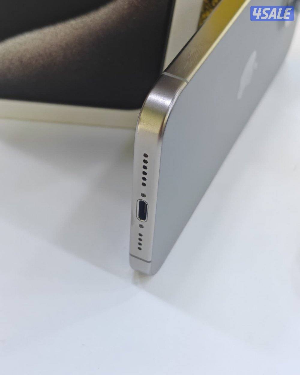 ايفون 15 برو ماكس 256 جيجا تيتانيوم iPhone 15 Pro Max 256GB Natural3