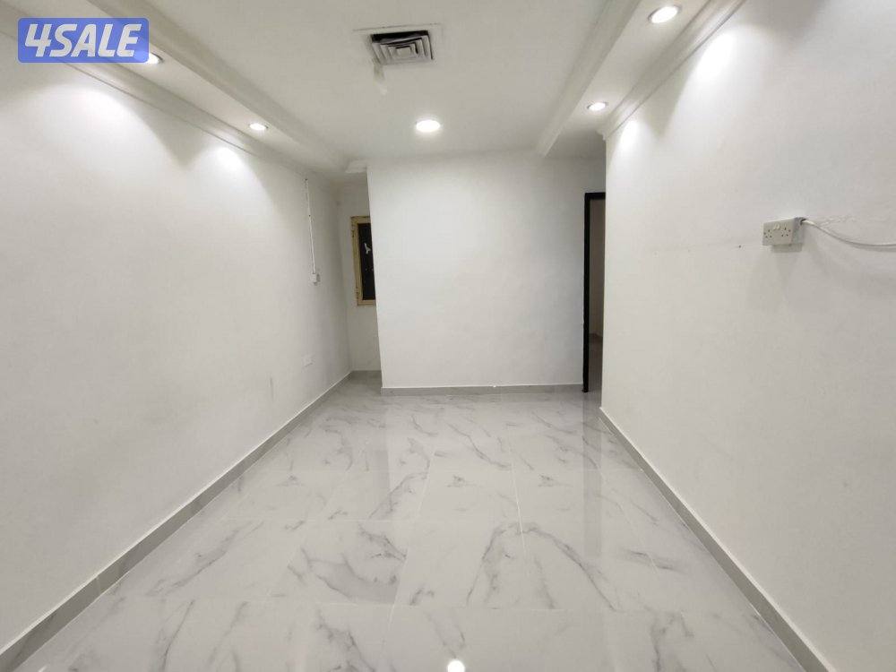 شقق للايجار حولي سوبر لوكس غرفه صاله حمام مطبخ ويوجد خلو مأثثه بالكامل11